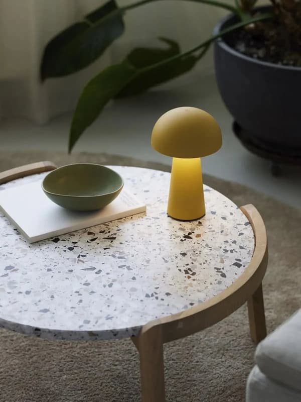 Nielsen Light Move Me Uppladdningsbar bordslampa - Dusty Yellow