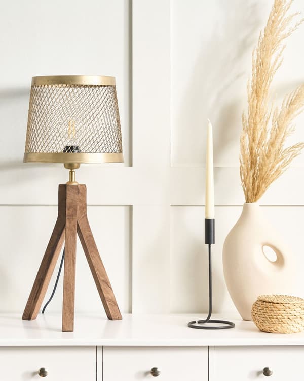 Bordlampe Mørkt mangotre med messingskjerm i jern Klassisk design Moderne boliginnredning Belysning