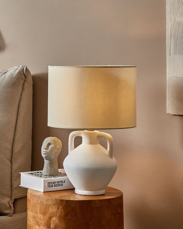 Bordlampe Hvit Keramikk Lampeskjerm i lin Minimalistisk design Belysning Dekorativ Nattlampe