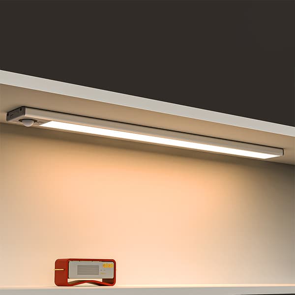 INF LED-valokaappivalaistus Erittäin ohut USB-ladattava PIR-liiketunnistinvalo