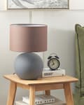 Miniatyrbilde 4 av 9: Bordlampe Hvit keramikksokkel Trommelformet 43 cm lampeskjerm i lin Design med rund fot