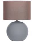 Miniatyrbilde 1 av 9: Bordlampe Hvit keramikksokkel Trommelformet 43 cm lampeskjerm i lin Design med rund fot