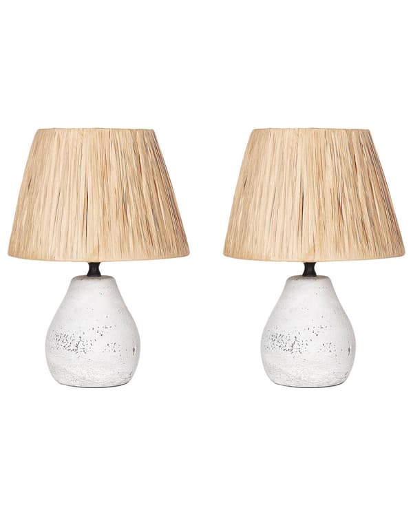 Sett med 2 bordlamper i hvit og naturkeramisk papirmasse med kjegleformet skjerm med slitasjeeffekt Minimalistisk design
