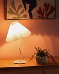 Miniatyrbillede 2 af 9: Bordlampe hvid 48 cm jern plast krympet kegle lampeskærm håndlavet moderne