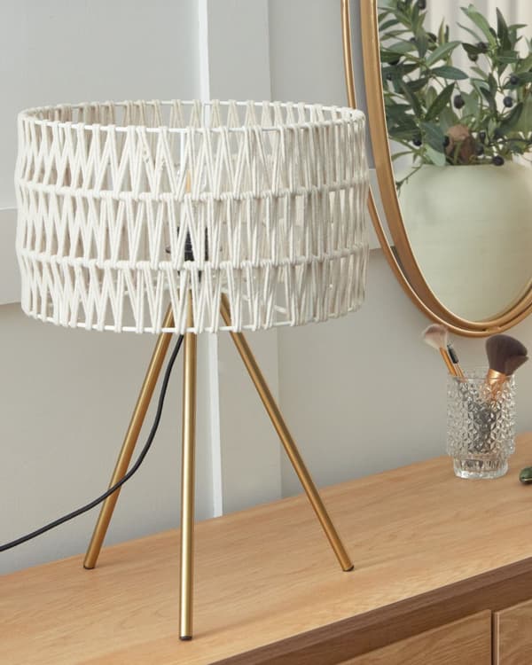 Pöytävalaisin beige kulta 25 x 48 cm puuvilla rauta kolmijalkainen sylinterivarjostin moderni
