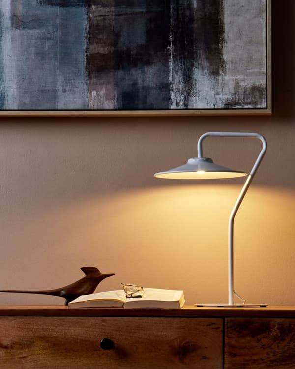 Bordlampe LED Hvit Metall 41 cm Varmt lys USB-lading Moderne design Belysning Hjemmekontor Stue Soverom