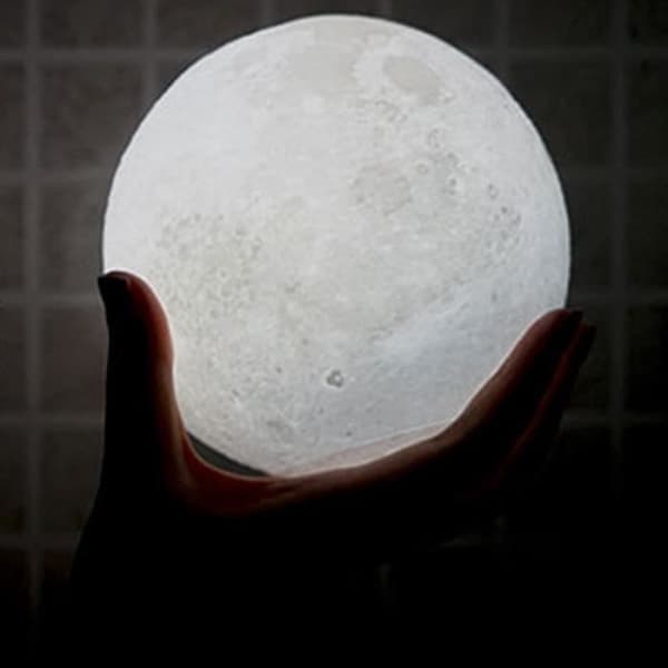 USB 3D LED Magic Moon Nattljus Bord Moonlight Skrivbord Månlampa Present 15cm