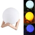 Miniatyrbild 1 av 3: 3D 15 cm Creative Moon LED-bordslampa USB-laddning med träfot