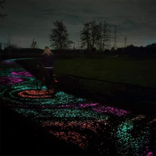 LY15420-Utomhus lysande sten, 100 st konstgjorda fluorescerande småstensdekoration för trädgårdsväg Pool Nattbelysning