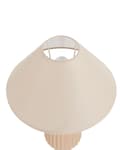 Pikkukuva 5 / 9: Pöytävalaisin beige keraaminen uurrettu jalka kartio varjostin minimalistinen