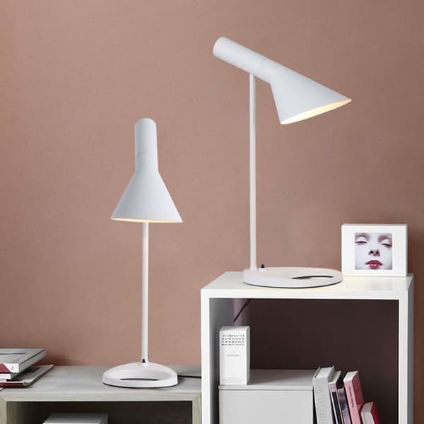 Barcelona LED bordslampa