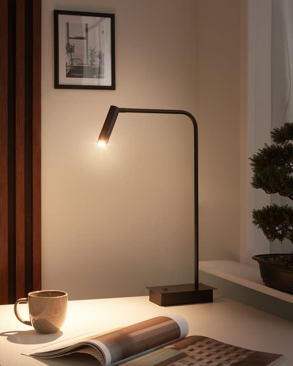 Pöytävalaisin musta rauta akryyli 27 x 10 x 55 cm LED-valo säädettävä varjostin työpöydän moderni tyyli