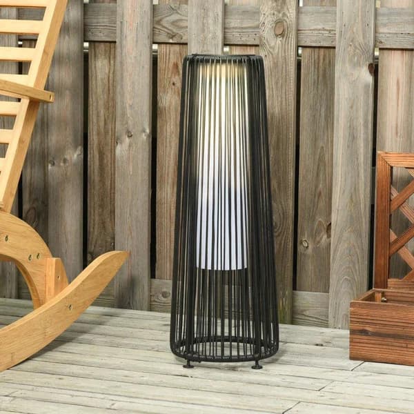 Rootz Garden Light - Utomhuslampa - Soldriven - 8 timmars drift - Rottinglook - Svart - 21,5 x 21,5 x 61 cm