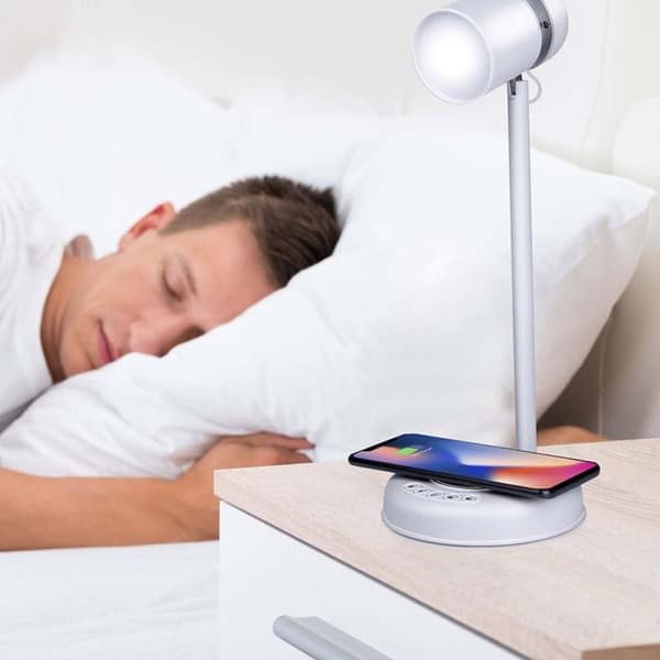 LED-lampa med högtalare och trådlös laddare Grundig Vit 15 W 76 Lm Ø 12 x 34 cm Plast 3 i 1