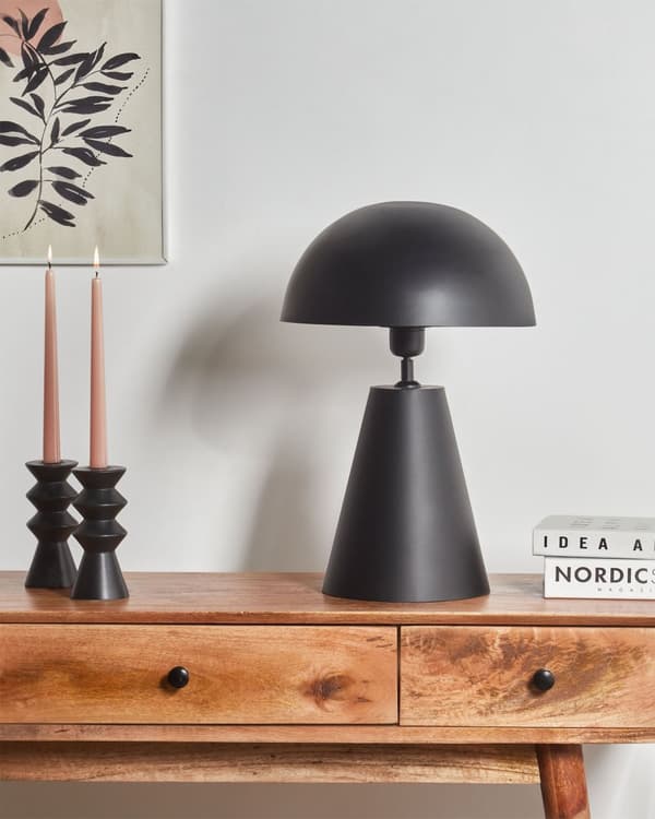 Pöytävalaisin musta rauta 31 x 31 x 48 cm käsintehty maalattu moderni minimalistinen tyyli