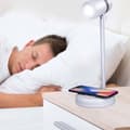 Miniatyrbillede 6 af 6: LED-lampe med højttaler og trådløs oplader Grundig Hvid 15 W 76 Lm Ø 12 x 34 cm Plastik 3-i-1