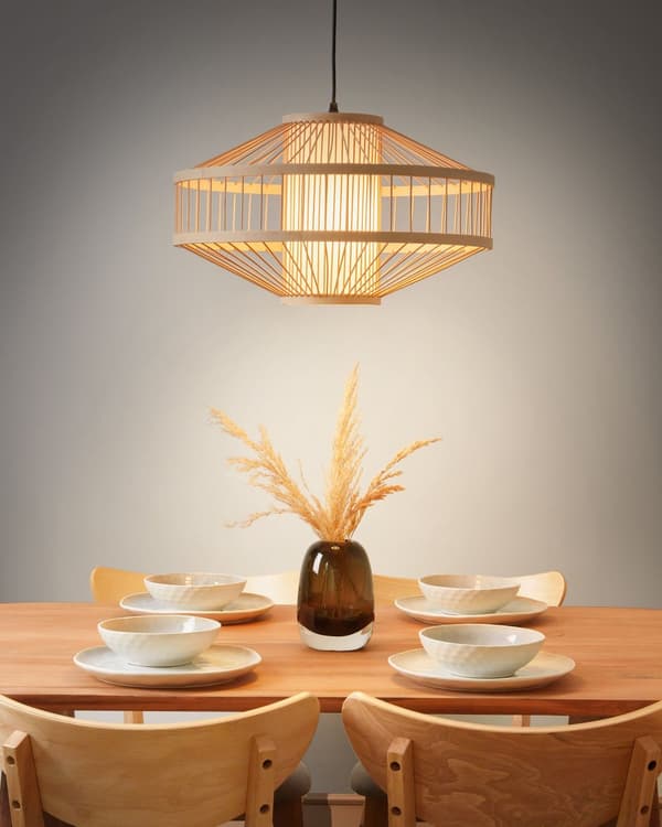 Pendellampe bambus naturlig farve lys træ flettet diffust lys moderne stil