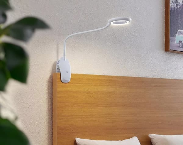 LED skrivebordslampe med clips