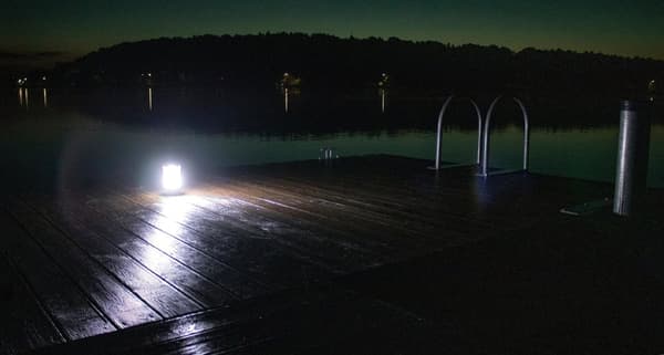 Montis bordslampa vit, transparent effekt upp till 5 W