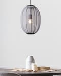 Miniatyrbillede 4 af 10: Pendel Lampe Sort Stof ø 30 cm Rispapirlampe Oval Hængelampe Ribbet Lampeskærm Loftpendel over Spisebord Hængelys Spisebordslampe Design