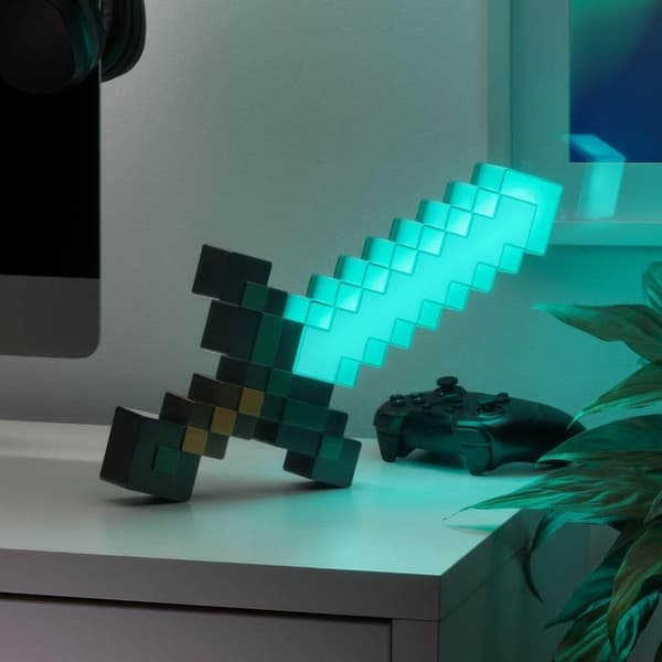 Minecraft - Diamond Sword Light