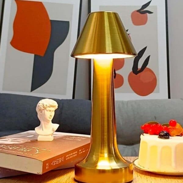 Retro Uppladdningsbar Bordslampa av Metall Dimmer Silver