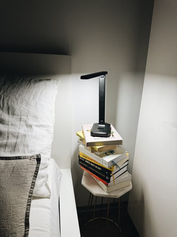 LED skrivebordslampe til skole