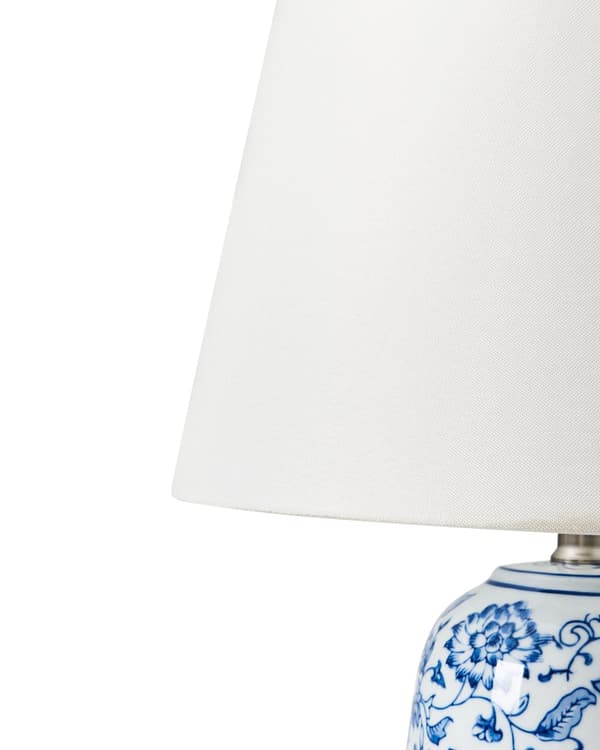 Bordlampe Blå og Hvit Porselensfot Linskjerm Dekorert med Blomstermønster Stue Soverom Belysning