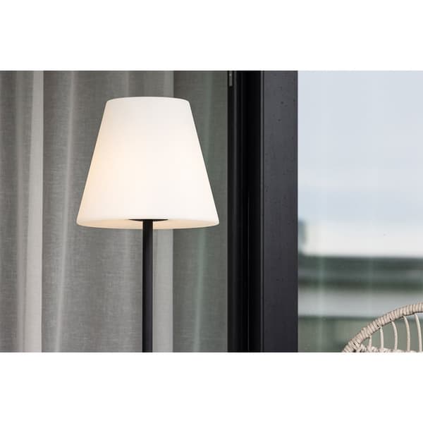 Moris golvlampa för utomhusbruk svart.