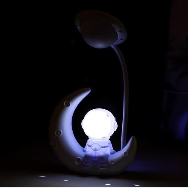 BØRNEVÆRELSE LAMPE NAT ASTRONAUT LED TIL DRENG PIGE