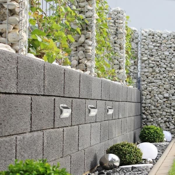 Integrerad solenergilampa LED utomhus i plast Rabalux Opava 2W 115lm 4000K 100×140 mm IP44 2-8m 90° - vit - 16x8x19 cm