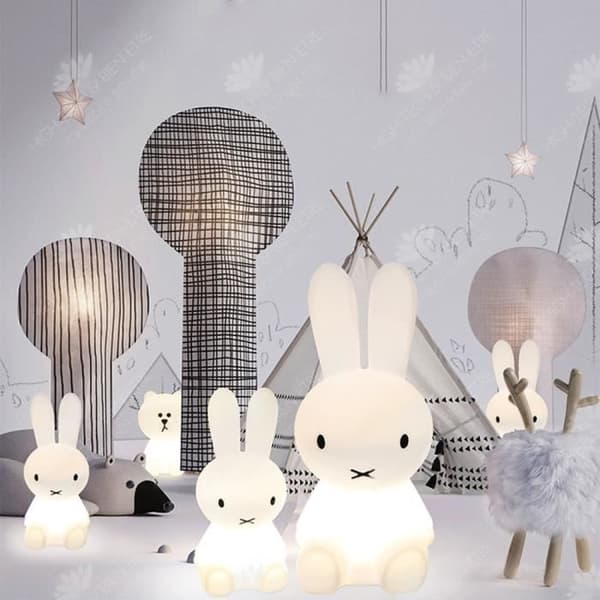 HTBE® Kreativ bordslampa för barn 50CM färgad fjärrkontroll med tecknad knapp baby rum LED-lampa lampadai