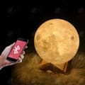 Miniatyrbild 4 av 4: HTBE® 20 cm 3D Moon Light USB Uppladdningsbar tvåfärgad Moon Light Touch LED16 färg Moon Light med stativ i sovrummet