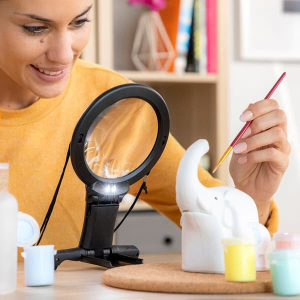 Handsfree förstoringsglas med LED-ljus Zooled InnovaGoods