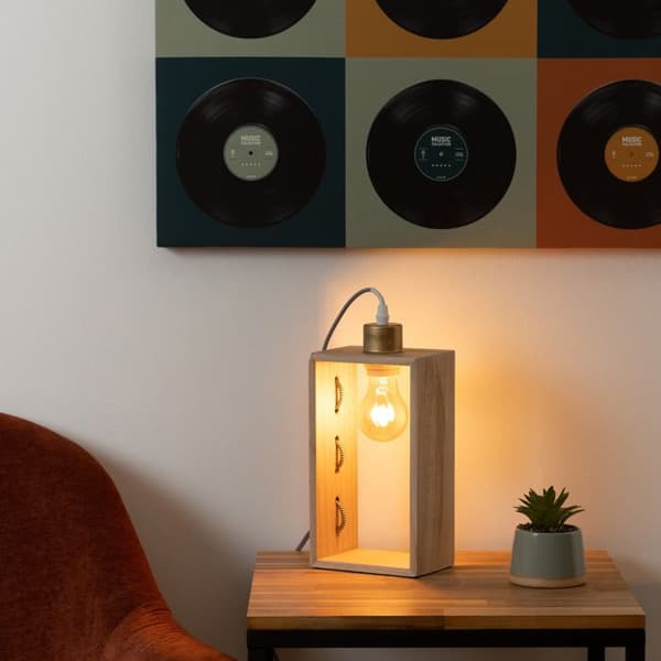 Bordslampa i trä - Iwata - H 28 cm