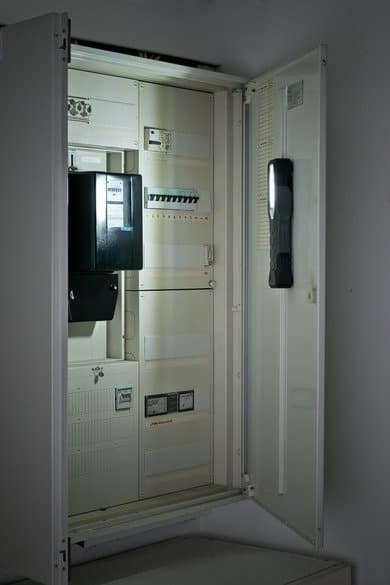 LED batteridrevet værkstedslampe HL 1000 A, IP54, 1000+200 lm Brennenstuhl 1175680