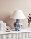 Miniatyrbilde 4 av 10: Bordlampe Hvit og Blå Porselensfot Linklokke med Blomstret Patten Belysning Stilfull
