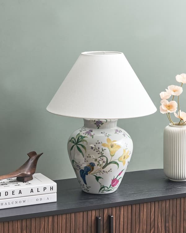Bordlampe Hvit Porselensfot Linklokke med Blomstret Patten Belysning Stilfull