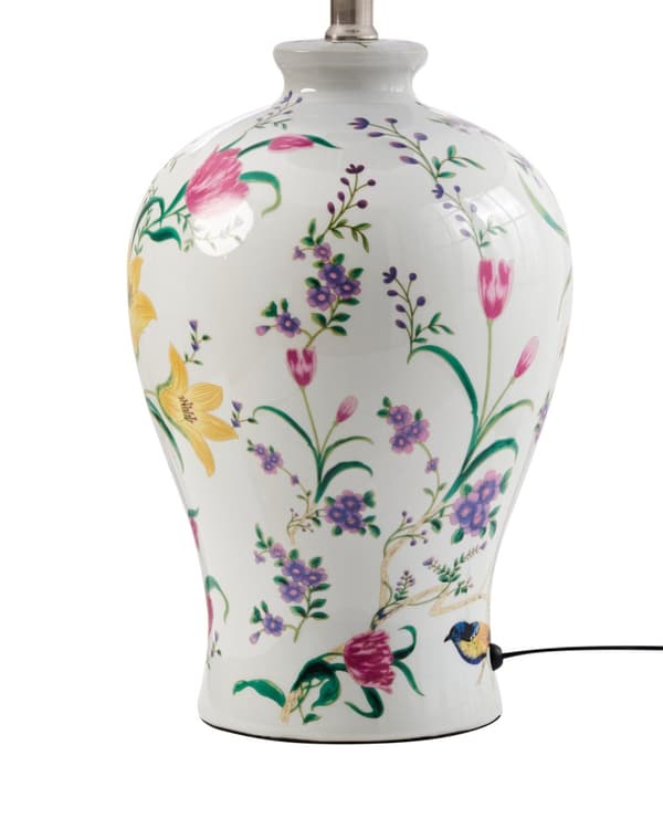 Bordlampe Hvit Porselensfot Lin Trommeskjerm med Blomstret Patten Belysning Stilfull