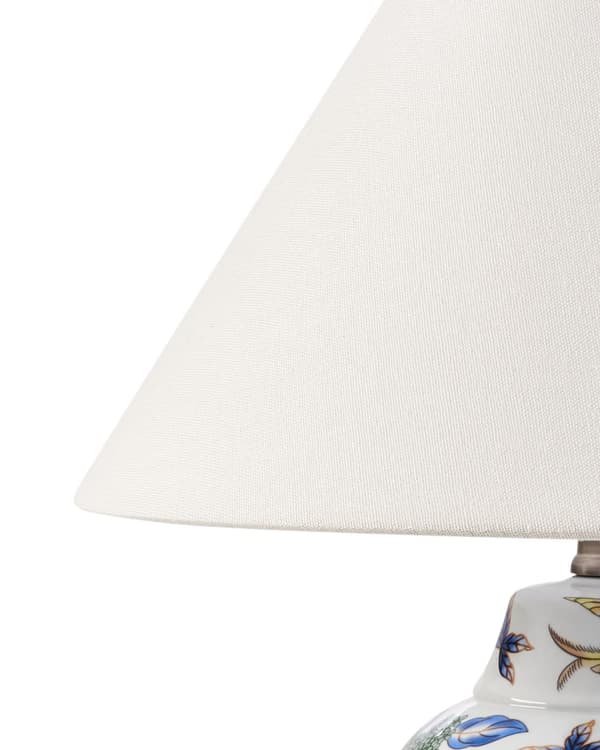 Bordlampe Hvid porcelænsfod Link Bell med blomstret patte Belysning Stilfuld