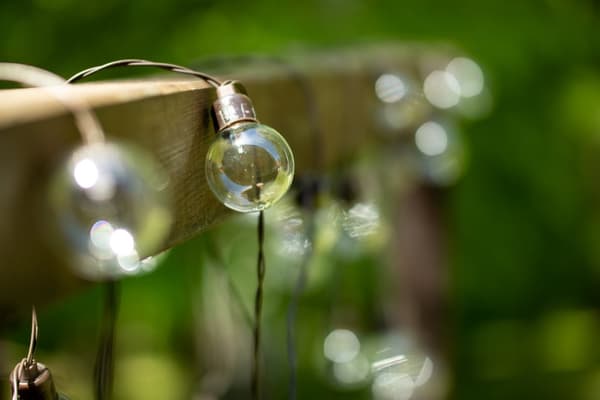 Solcellsdriven trädgårdsgirlang 20x LED-dekorationsbollar 7,5m varm 3000K GLADI2