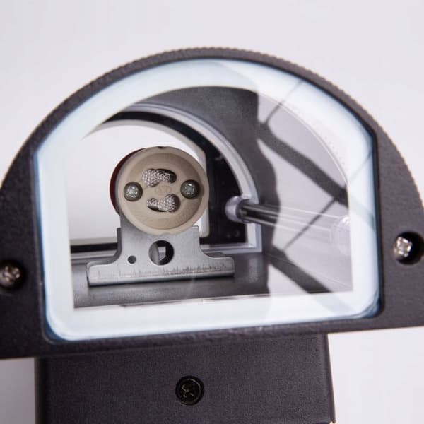 Fasadarmatur OE-4C 2xGU10 100x100x240 SVART