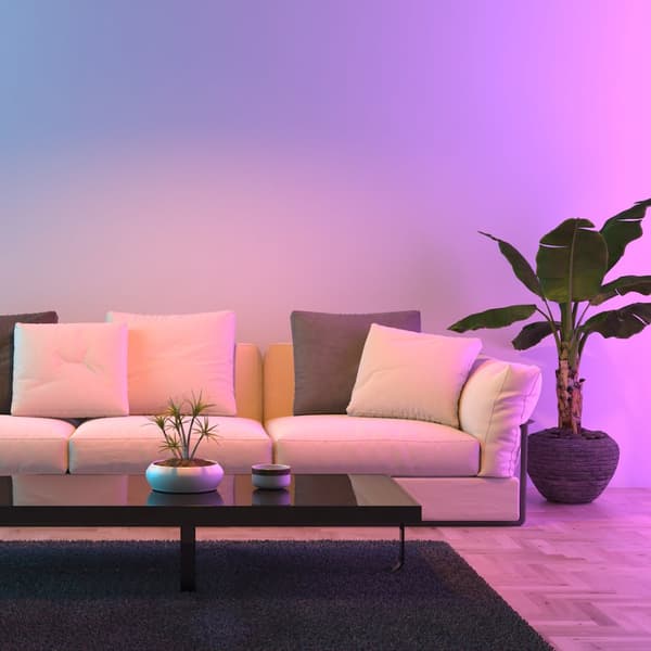 RGB LED Pære E27 10W A60 MED FJERNBETJENING FARVE VARIABEL
