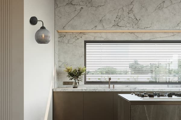 RIFFEL SVART VÄGGLAMPA 1-PLA GRAPHITE LAMPSKYDD KULA E27