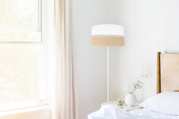 GOLVLAMPA STÅENDE METALL LAMPSKÄRM 40CM VIT