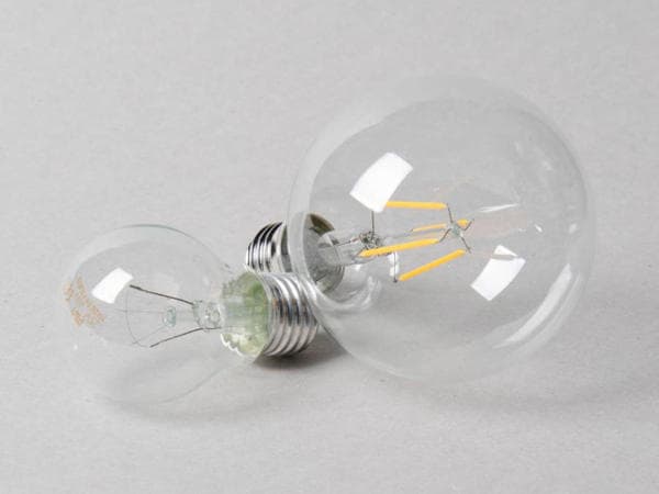 LED-koristepolttimo E27 4000K hehkulanka 4W G80