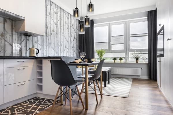 HÆNGELAMPE MODERNE ELEGANT GLASSKÆRM