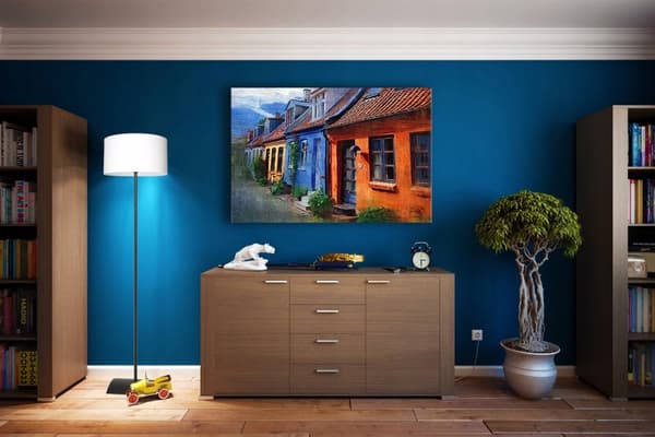 MODERN GOLVLAMPA MED LED LAMPSKÄRM