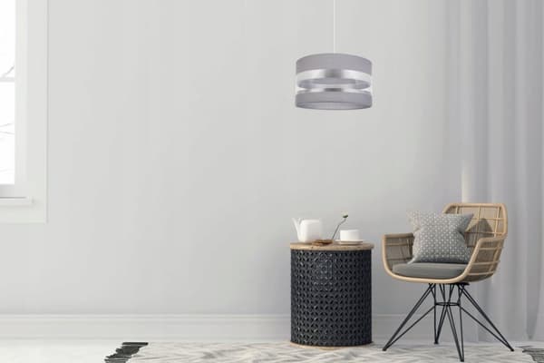 KATTOON RIIPPUVA LAMPPU ELEGANTTI KROMIVARJOS LED