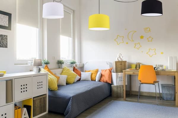 TAK HÄNGLAMPA SPIDER LAMPSKÄRM LED-FÄRGER